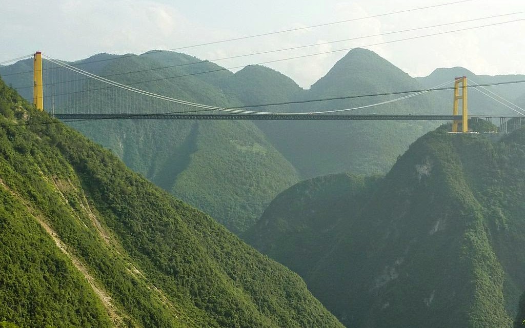 China está construyendo los tres puentes más altos del mundo