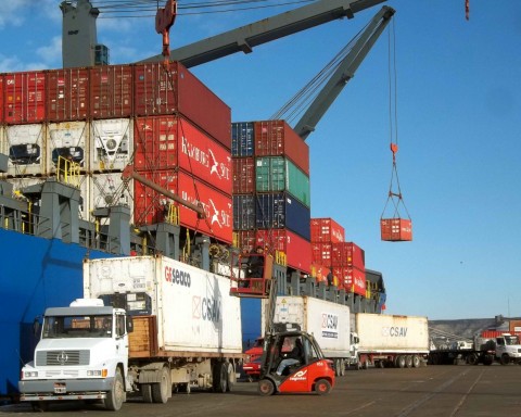 Las exportaciones aumentan un 2,3% en el primer semestre