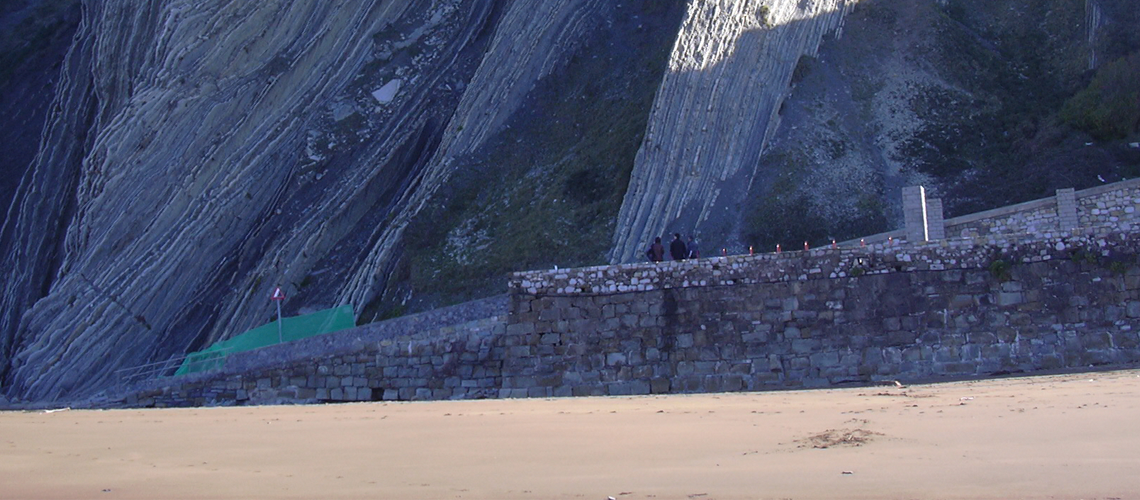 Playa de Itzurun Flysch